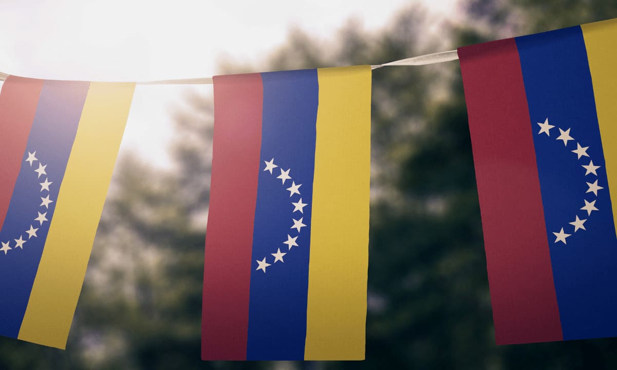 Venezuelan BTC Miners Forced to Halt Operations Amid Anti-Corruption Investigation (Report)